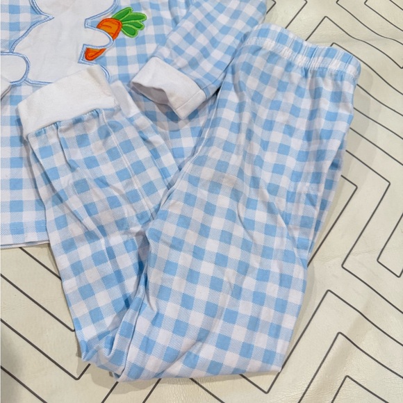 Classic Whimsy Checkered Bunny Pajama Set - Picture 7 of 10
